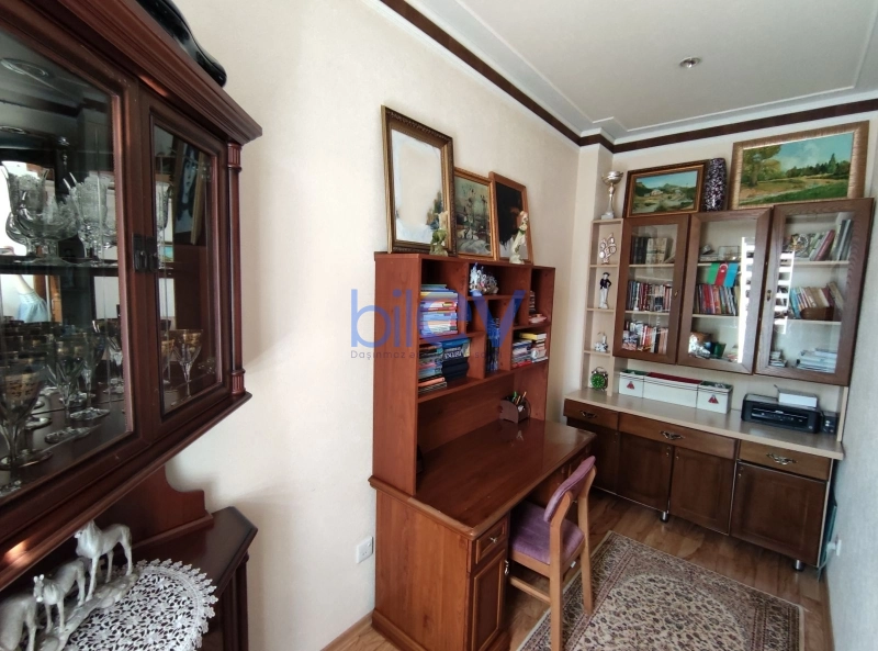 Satış 8 otaqlı Həyət evi  225m², Bakı