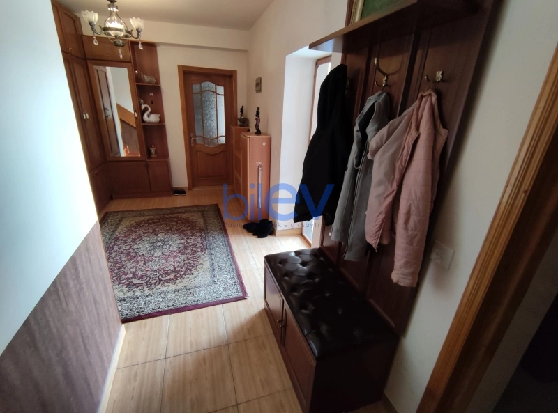 Satış 8 otaqlı Həyət evi  225m², Bakı