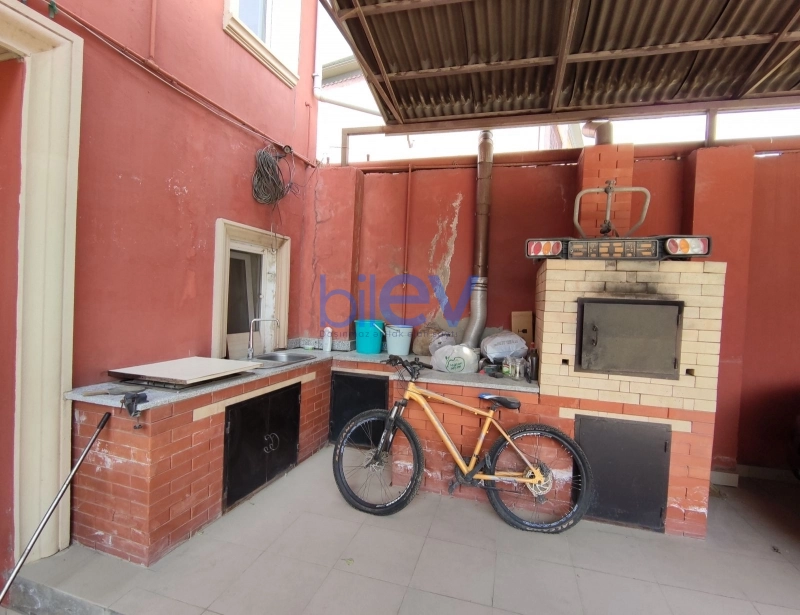 Satış 8 otaqlı Həyət evi  225m², Bakı