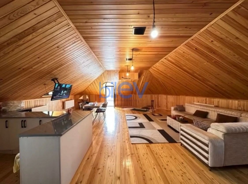 Satış 9 otaqlı Həyət evi  700m², Bakı