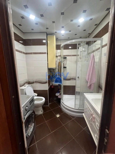 Satış 4 otaqlı Köhnə Tikili bina evi  100m², Bakı