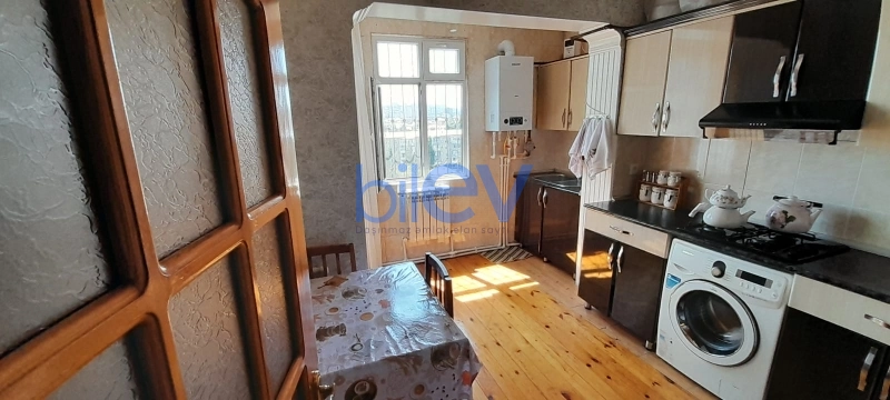 Satış 2 otaqlı Köhnə Tikili bina evi  60m², Bakı