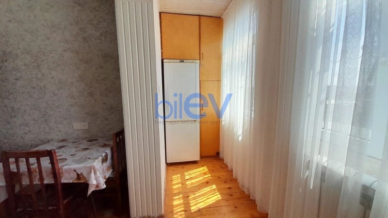 Satış 2 otaqlı Köhnə Tikili bina evi  60m², Bakı