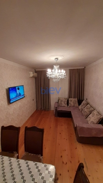 Satış 2 otaqlı Köhnə Tikili bina evi  60m², Bakı
