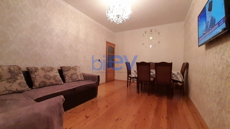 Satış 2 otaqlı Köhnə Tikili bina evi  60m², Bakı