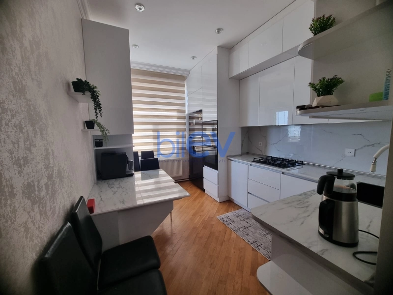 Satış 3 otaqlı Yeni Tikili bina evi  110m², Bakı