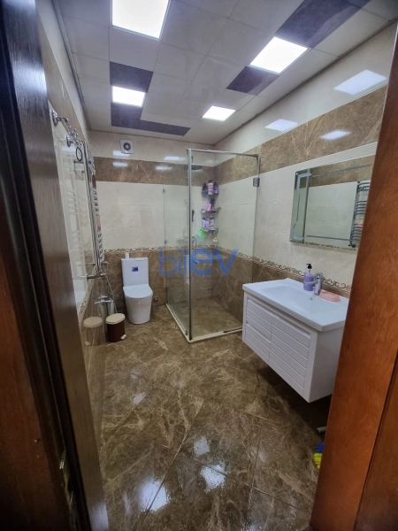 Satış 3 otaqlı Yeni Tikili bina evi  110m², Bakı