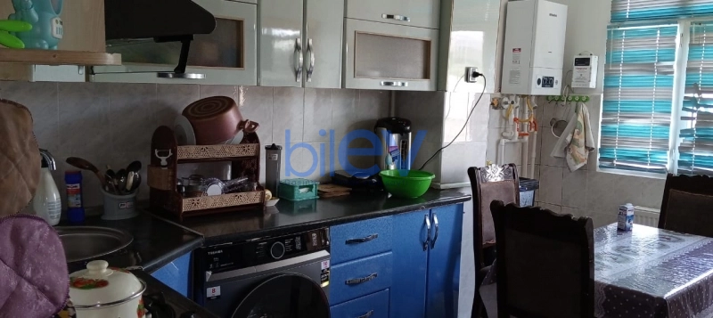 Satış 3 otaqlı Köhnə Tikili bina evi  100m², Bakı