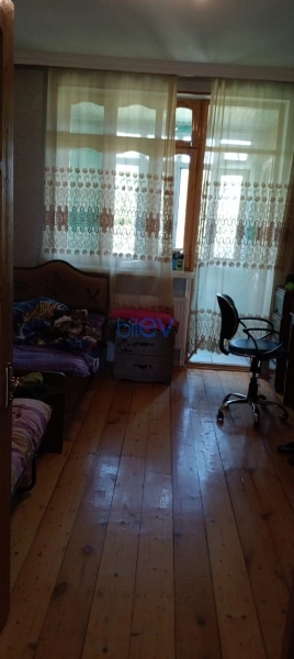 Satış 3 otaqlı Köhnə Tikili bina evi  100m², Bakı