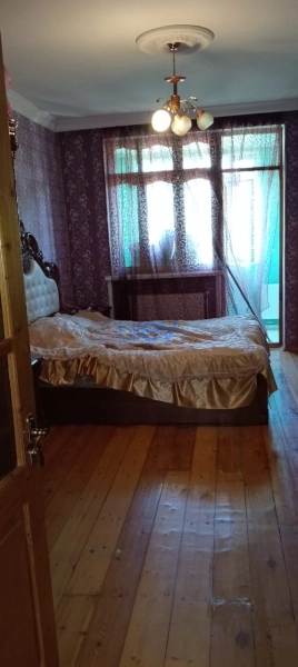 Satış 3 otaqlı Köhnə Tikili bina evi  100m², Bakı