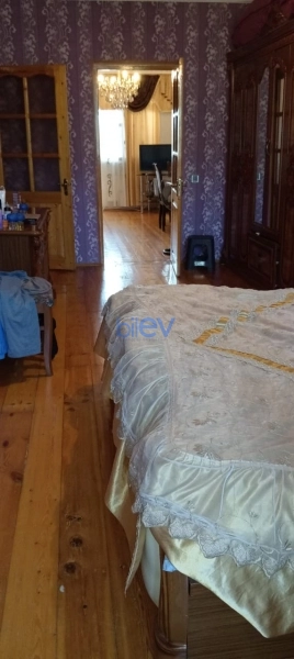 Satış 3 otaqlı Köhnə Tikili bina evi  100m², Bakı