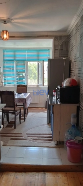 Satış 3 otaqlı Köhnə Tikili bina evi  100m², Bakı