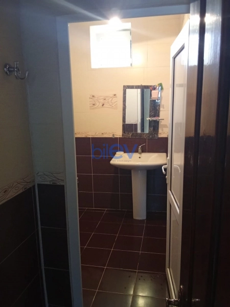 Satış 4 otaqlı Həyət evi  200m², Bakı