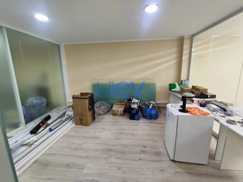 Satış 2 otaqlı Ofis  77m², Bakı