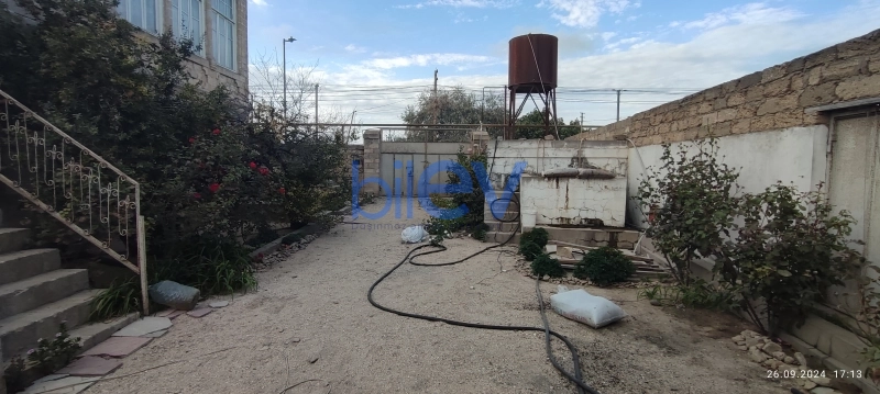 Satış 12 otaqlı Həyət evi  310m², Bakı