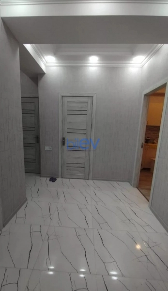 Aylıq Kirayə 2 otaqlı Yeni Tikili bina evi  61m², Bakı