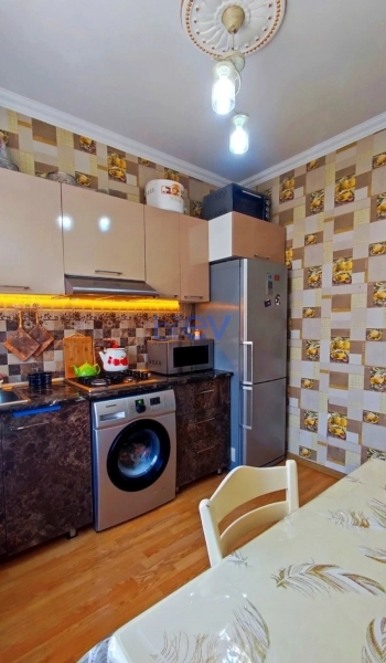 Aylıq Kirayə 2 otaqlı Köhnə Tikili bina evi  57m², Bakı