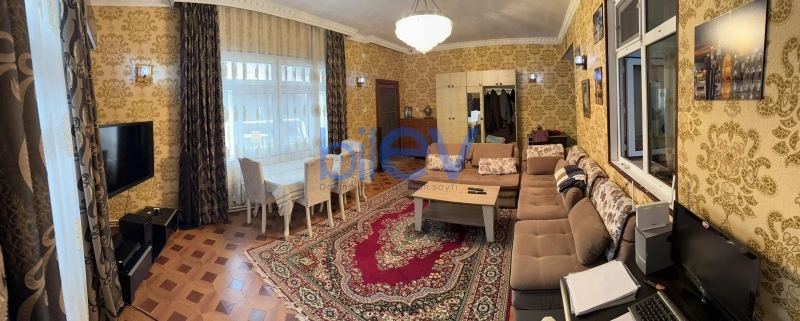 Satış 8 otaqlı Həyət evi  230m², Bakı