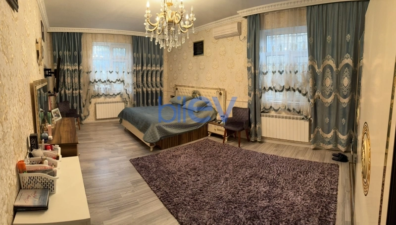 Satış 8 otaqlı Həyət evi  230m², Bakı