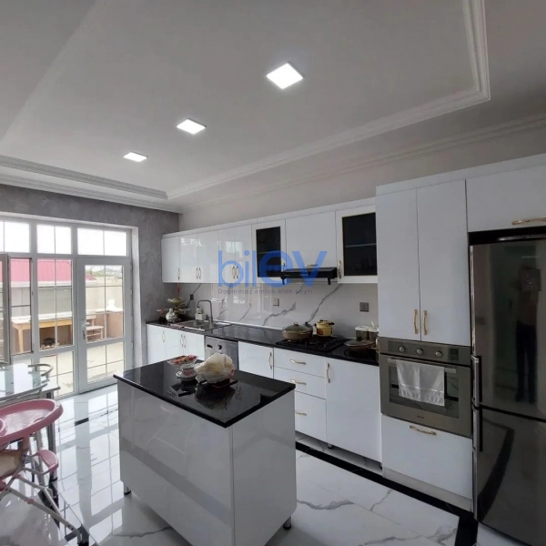 Satış 3 otaqlı Həyət evi  350m², Bakı