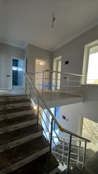 Satış 4 otaqlı Həyət evi  220m², Bakı