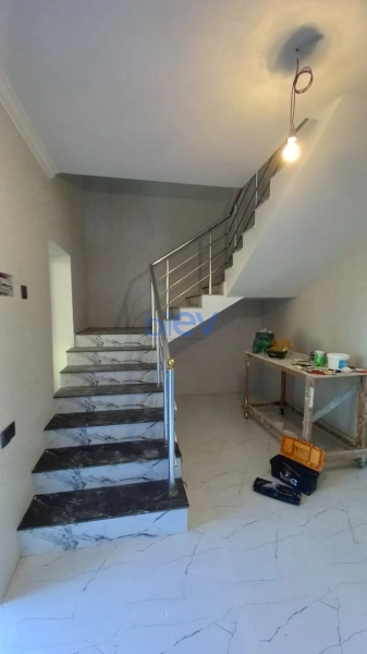Satış 4 otaqlı Həyət evi  220m², Bakı