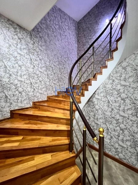 Satış 5 otaqlı Villa  250m², Bakı