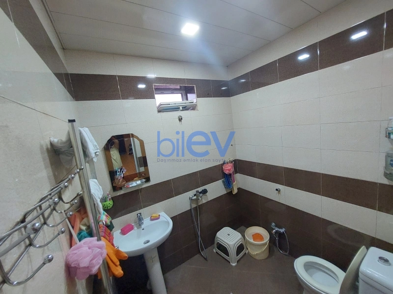 Satış 4 otaqlı Həyət evi  110m², Bakı