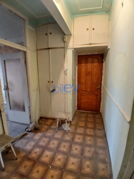 Satış 5 otaqlı Köhnə Tikili bina evi  120m², Bakı