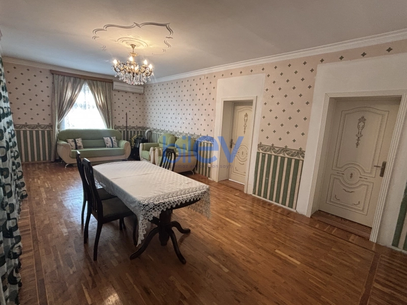 Satış 7 otaqlı Həyət evi  300m², Sumqayıt