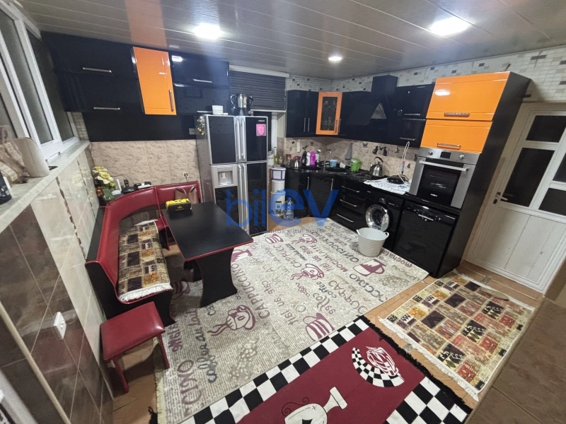Satış 7 otaqlı Həyət evi  300m², Sumqayıt