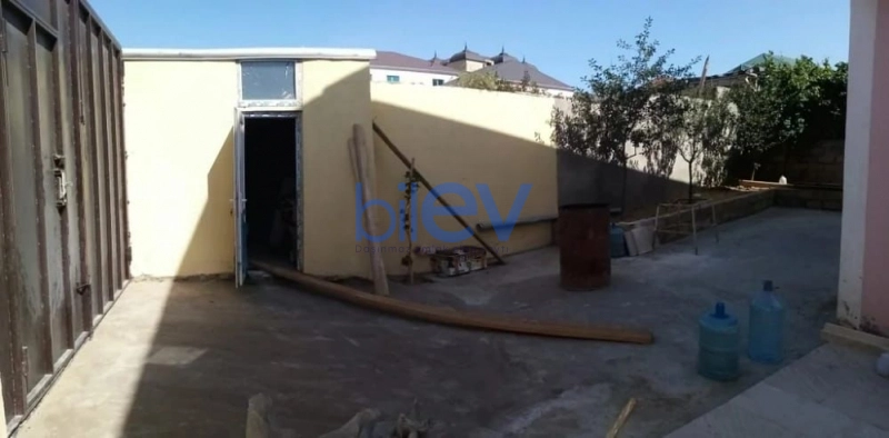 Satış 7 otaqlı Həyət evi  180m², Bakı