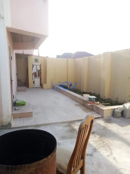 Satış 7 otaqlı Həyət evi  180m², Bakı