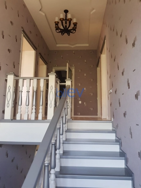 Satış 5 otaqlı Həyət evi  270m², Bakı