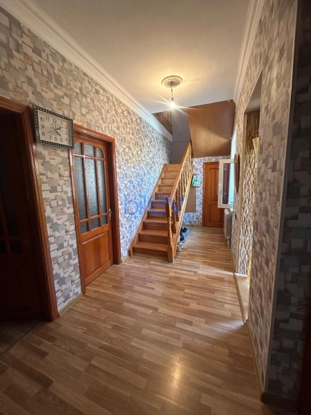 Satış 5 otaqlı Həyət evi  200m², Bakı
