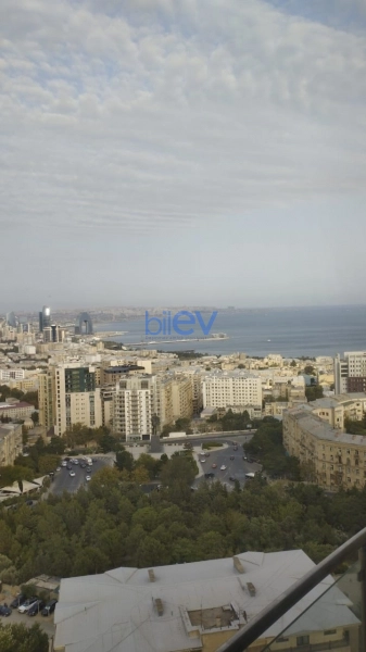 Aylıq Kirayə 3 otaqlı Yeni Tikili bina evi  150m², Bakı