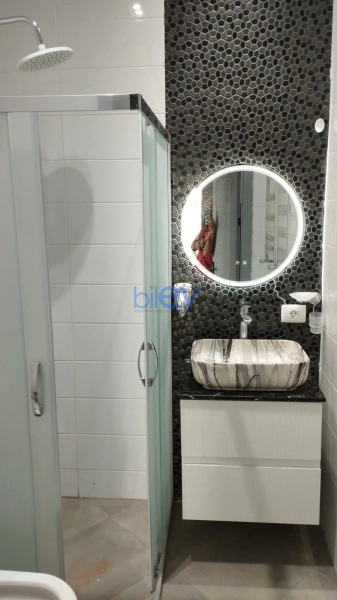 Aylıq Kirayə 3 otaqlı Yeni Tikili bina evi  150m², Bakı