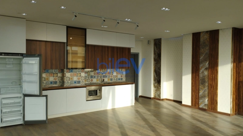 Aylıq Kirayə 3 otaqlı Yeni Tikili bina evi  150m², Bakı