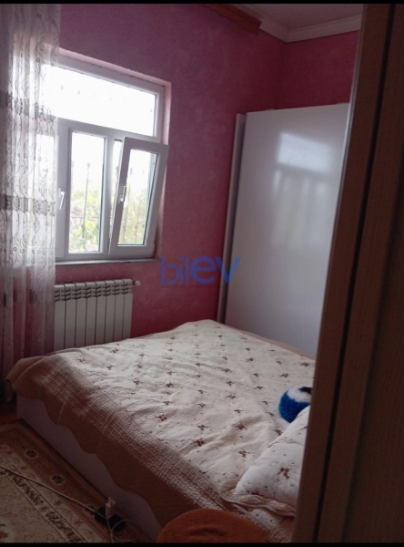 Satış 5 otaqlı Köhnə Tikili bina evi  120m², Bakı
