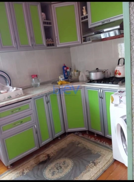 Satış 5 otaqlı Köhnə Tikili bina evi  120m², Bakı