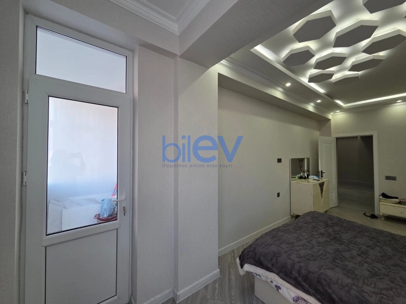Satış 3 otaqlı Yeni Tikili bina evi  130m², Xırdalan