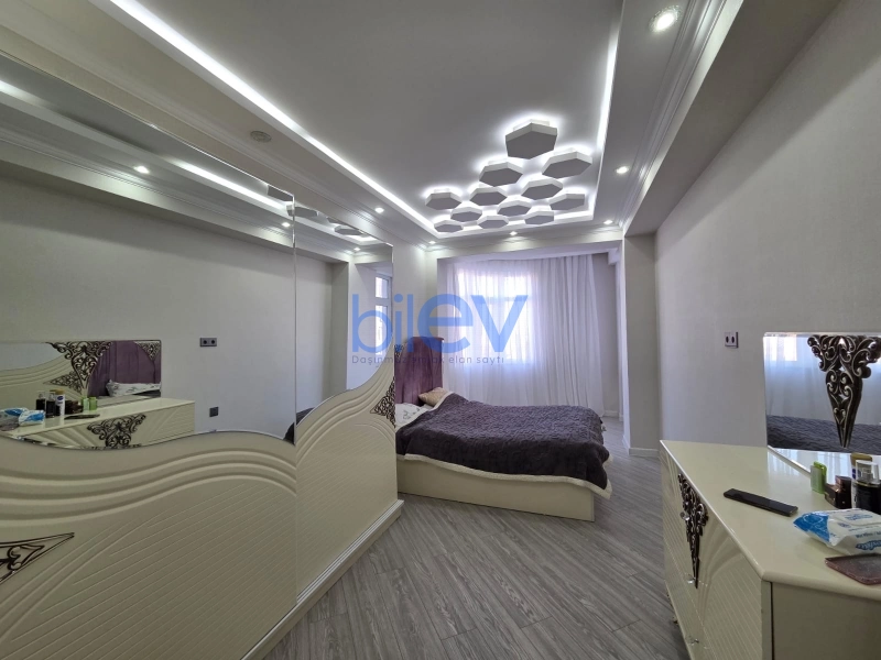 Satış 3 otaqlı Yeni Tikili bina evi  130m², Xırdalan