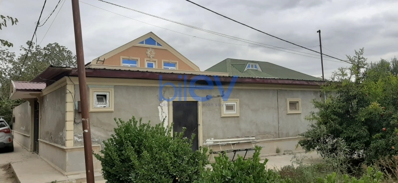 Satış 7 otaqlı Villa  300m², Bakı