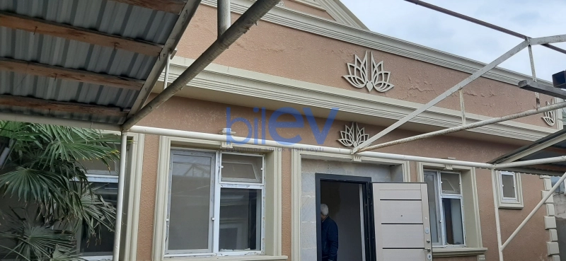 Satış 7 otaqlı Villa  300m², Bakı