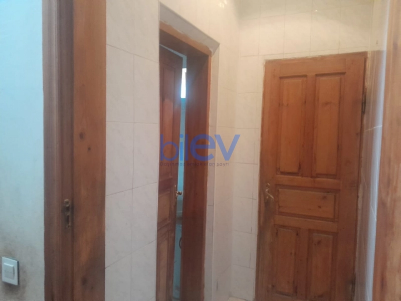 Satış 9 otaqlı Həyət evi  500m², Bakı