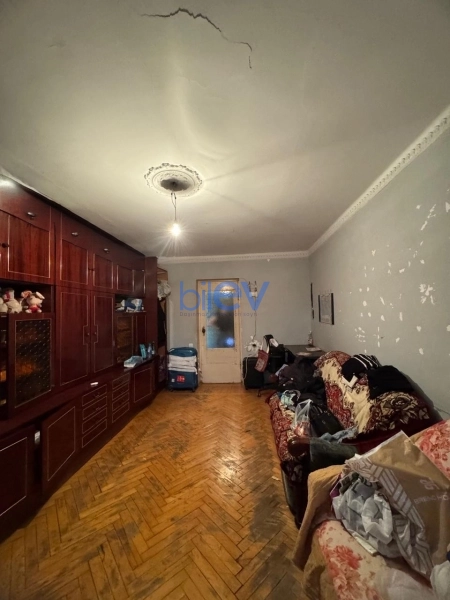Satış 3 otaqlı Köhnə Tikili bina evi  63m², Bakı