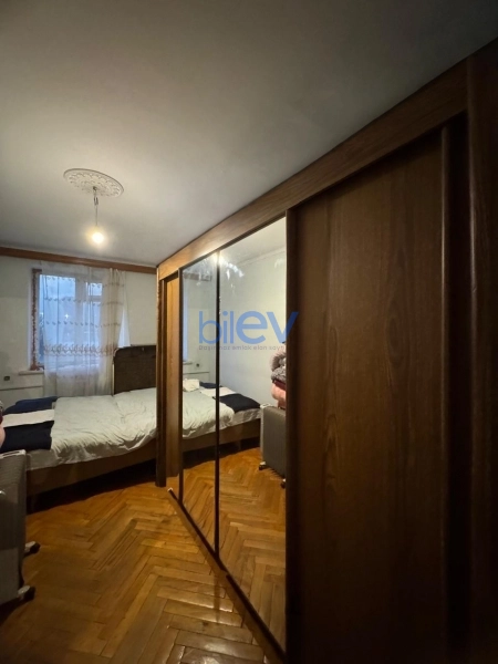 Satış 3 otaqlı Köhnə Tikili bina evi  63m², Bakı