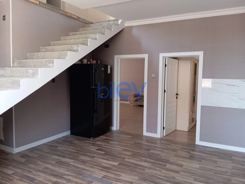 Satış 5 otaqlı Həyət evi  220m², Bakı