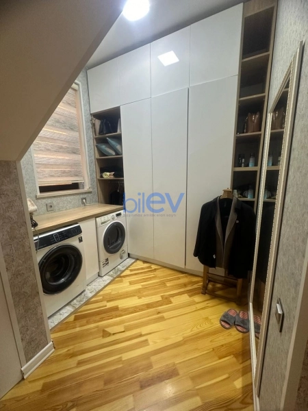 Satış 7 otaqlı Həyət evi  250m², Bakı