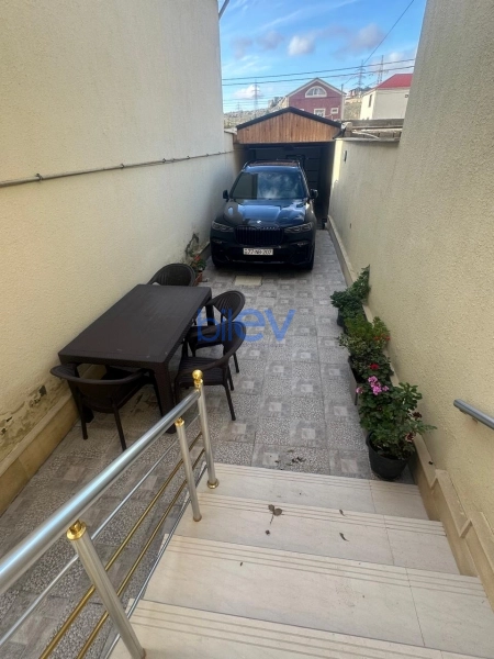 Satış 7 otaqlı Həyət evi  250m², Bakı